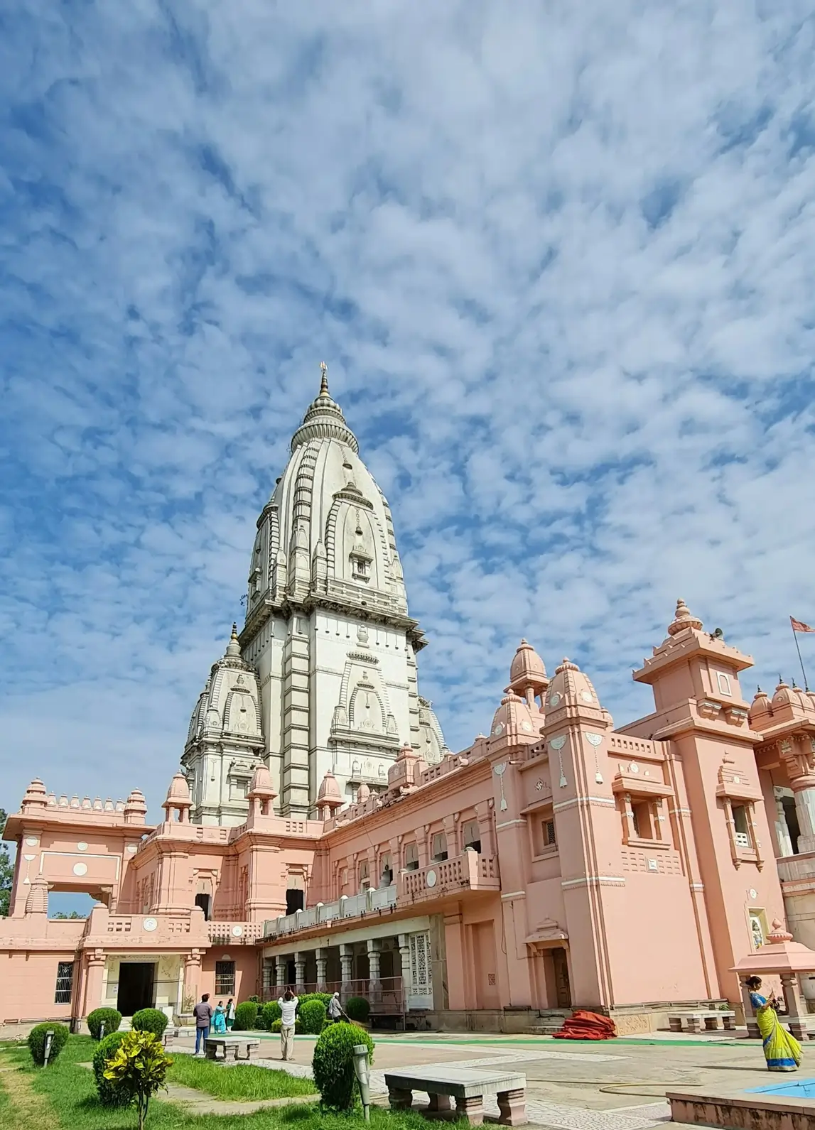 Escursione di un giorno ad Allahabad (Prayagraj), esplorando il sacro incontro dei fiumi Ganga, Yamuna e Sarasvati, un sito significativo nel pellegrinaggio indù.