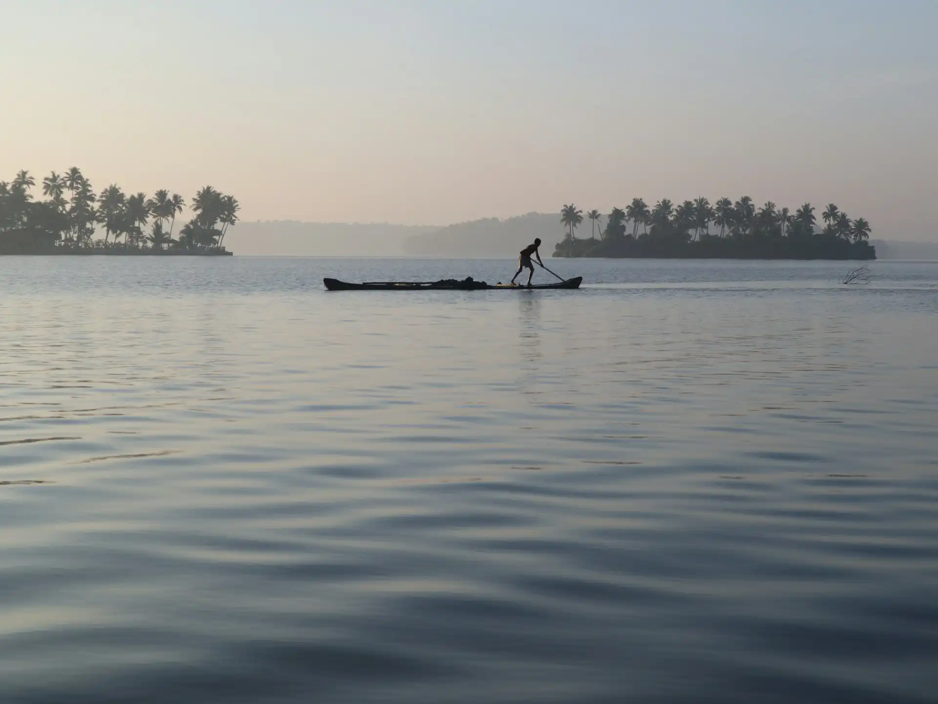 Entdecken Sie die lebendige Kultur und die atemberaubenden Landschaften von Kochi, Munnar und Kumarakom auf einer unvergesslichen Reise durch Kerala.